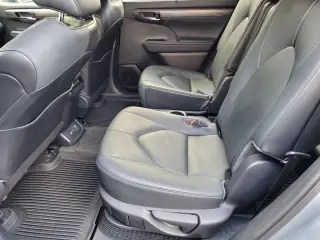 2022 Toyota Highlander Hybrid Limited