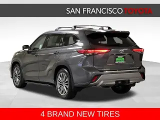 2022 Toyota Highlander Platinum