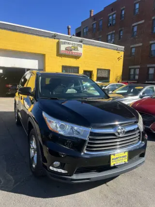 2016 Toyota Highlander
Limited