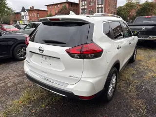 2017 Nissan Rogue
SV