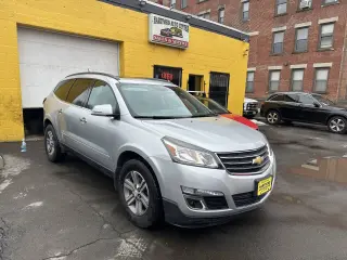 2017 Chevrolet Traverse
LT