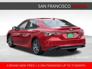 2023 Toyota Camry Hybrid XLE
