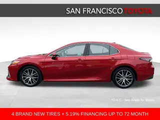 2023 Toyota Camry Hybrid XLE