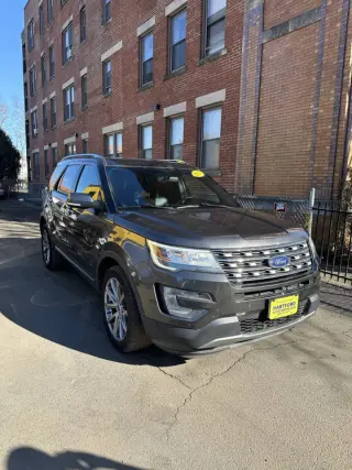 2017 Ford Explorer
Limited