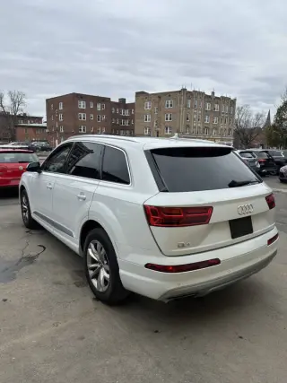 2019 Audi Q7
quattro Premium Plus 55 TFSI