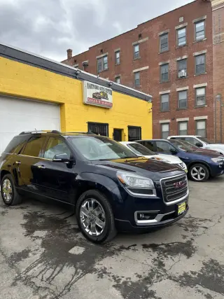 2017 GMC Acadia Limited
Base