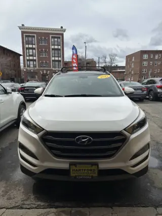 2017 Hyundai TUCSON
Value