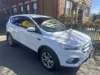 2019 Ford Escape
SE