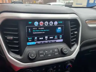 2018 GMC Acadia SLE-2
