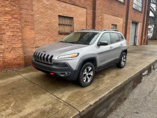 2018 Jeep Cherokee Trailhawk