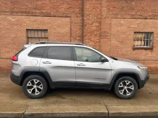 2018 Jeep Cherokee Trailhawk