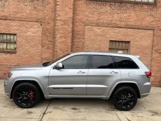2017 Jeep Grand Cherokee Altitude