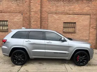 2017 Jeep Grand Cherokee Altitude