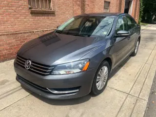2014 Volkswagen Passat 2.5L Wolfsburg Edition PZEV