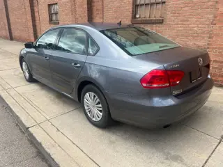 2014 Volkswagen Passat 2.5L Wolfsburg Edition PZEV
