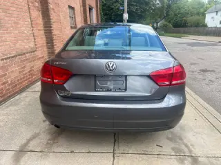 2014 Volkswagen Passat 2.5L Wolfsburg Edition PZEV