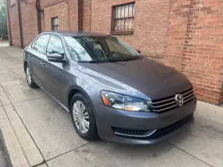 2014 Volkswagen Passat 2.5L Wolfsburg Edition PZEV