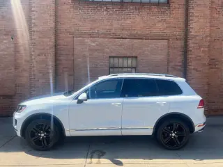 2017 Volkswagen Touareg V6 Wolfsburg