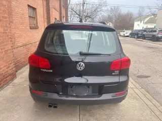 2017 Volkswagen Tiguan 2.0T Limited S 4Motion
