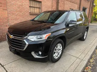 2021 Chevrolet Traverse LT Cloth