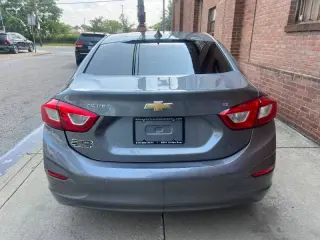 2018 Chevrolet Cruze LT Auto