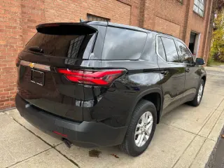 2022 Chevrolet Traverse LS