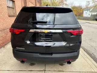 2022 Chevrolet Traverse LS