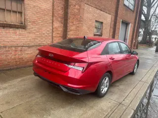 2021 Hyundai Elantra SE