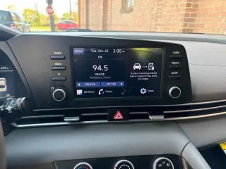 2021 Hyundai Elantra SE