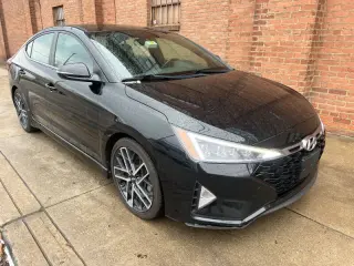 2019 Hyundai Elantra Sport