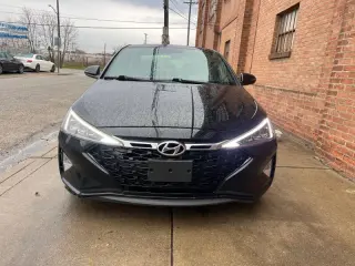 2019 Hyundai Elantra Sport
