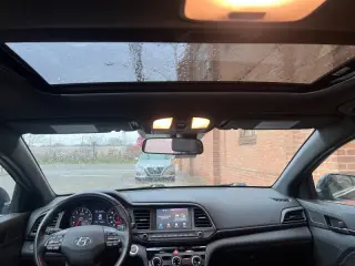 2019 Hyundai Elantra Sport