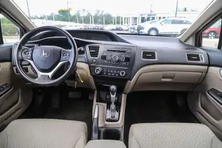 Honda Civic 2015 LX 4dr Sedan CVT