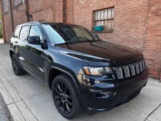 2018 Jeep Grand Cherokee Altitude