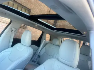 2019 Jeep Cherokee Overland