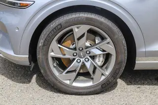 Genesis Electrified GV70 2023 AWD 4dr SUV