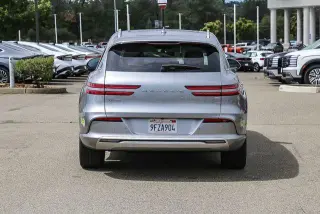 Genesis Electrified GV70 2023 AWD 4dr SUV