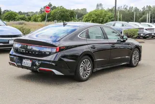 Hyundai SONATA Hybrid 2024 Limited 4dr Sedan