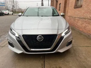 2021 Nissan Altima 2.5 SV