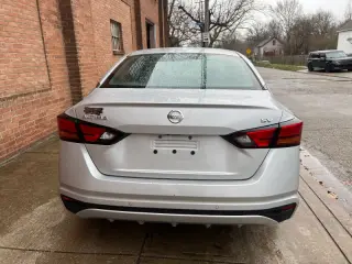 2021 Nissan Altima 2.5 SV