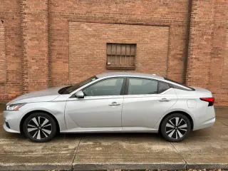 2021 Nissan Altima 2.5 SV