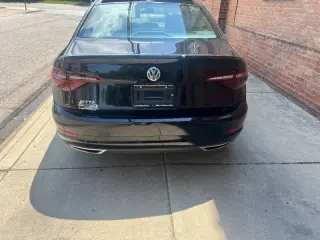 2021 Volkswagen Jetta R-Line