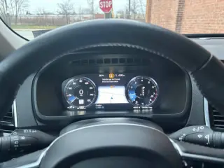 2018 Volvo XC90 T6 Momentum