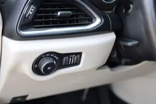 Chrysler Pacifica 2019 Touring L Plus 35th Anniversary 4dr Mini-Van