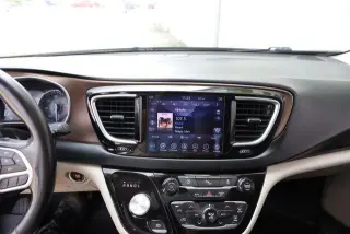 Chrysler Pacifica 2019 Touring L Plus 35th Anniversary 4dr Mini-Van