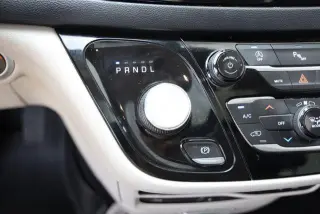 Chrysler Pacifica 2019 Touring L Plus 35th Anniversary 4dr Mini-Van