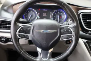 Chrysler Pacifica 2019 Touring L Plus 35th Anniversary 4dr Mini-Van