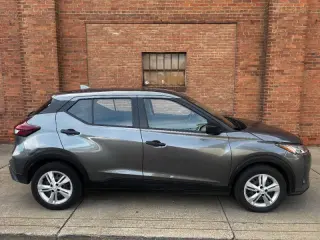 2023 Nissan Kicks S