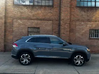 2022 Volkswagen Atlas Cross Sport SEL 4Motion