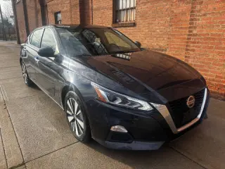 2021 Nissan Altima 2.5 SV